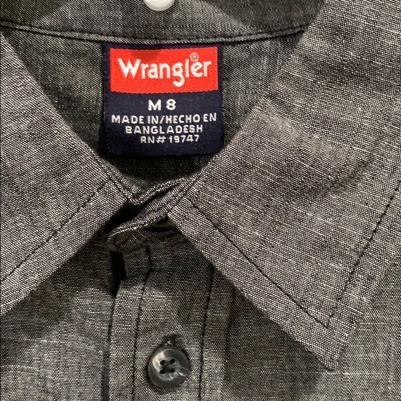 Wrangler Boy’s Button Down Shirt Size MED 8 NWOT - Picture 3 of 4
